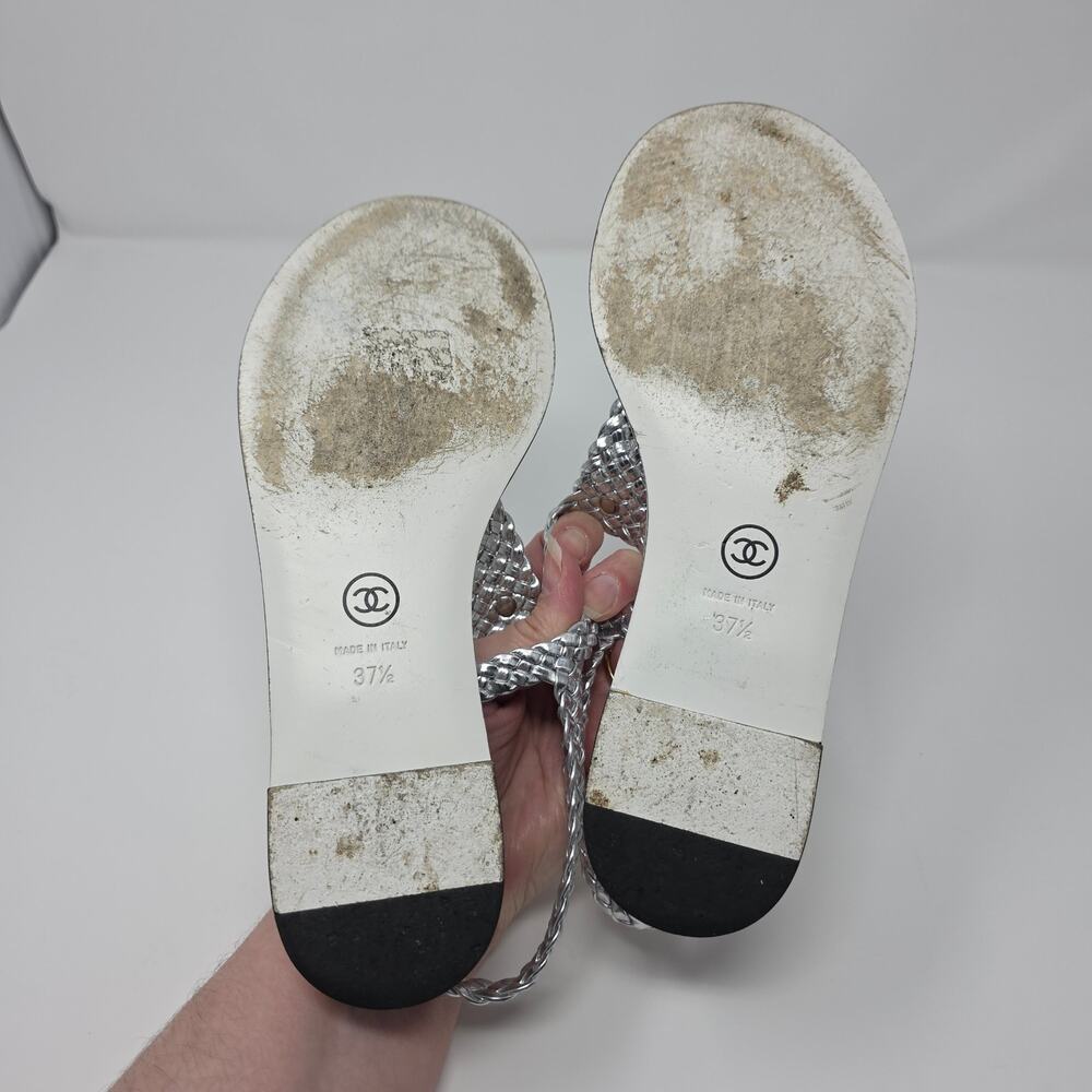 Chanel CC Logo Braided Metallic Leather Thong Sandals White Silver IT 37.5 US 7 - Picture 8 of 9